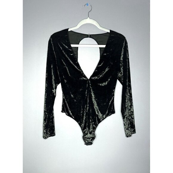 Victoria’s Secret Black Crushed Velvet Bodysuit M/L Whimsigoth Coquette Holiday - Picture 12 of 14